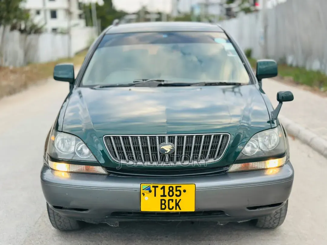 Toyota Harrier 2001 Green