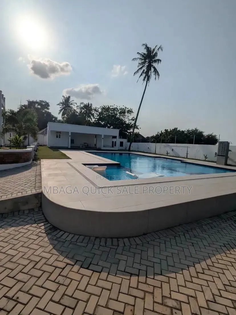5bdrm House in Kawe for rent