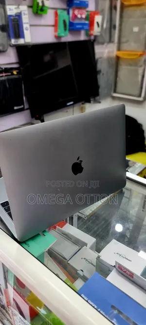 Laptop Apple MacBook Air 2017 8GB Intel Core i5 SSD 128GB