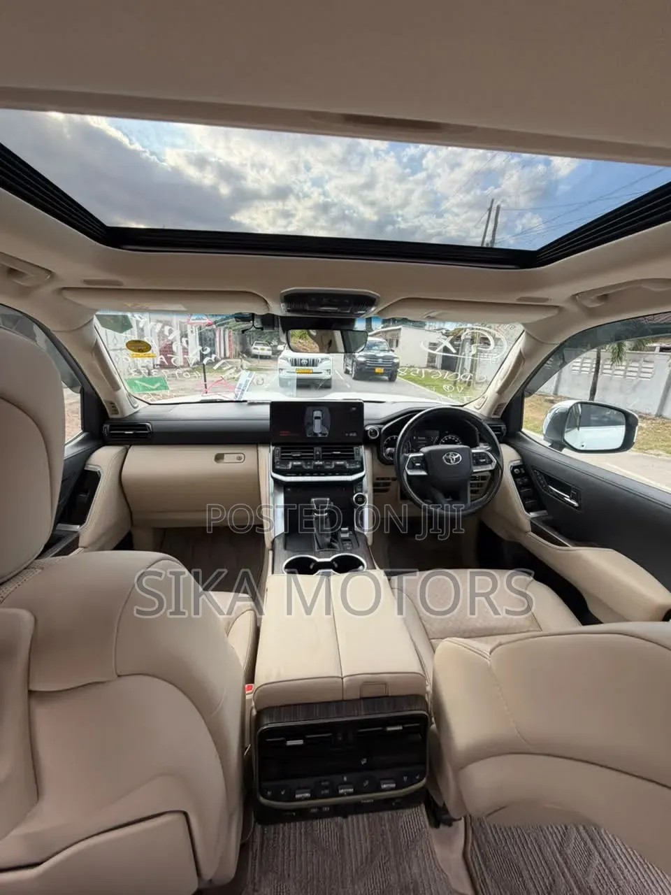 Toyota Land Cruiser 2024 White