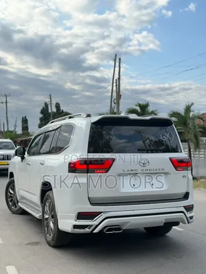 Toyota Land Cruiser 2024 White