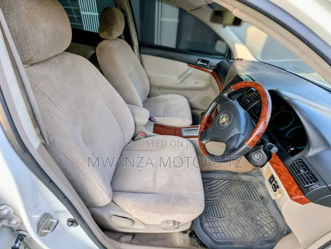 Toyota Premio 2006 White