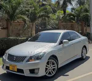 Toyota Crown 2011 Silver