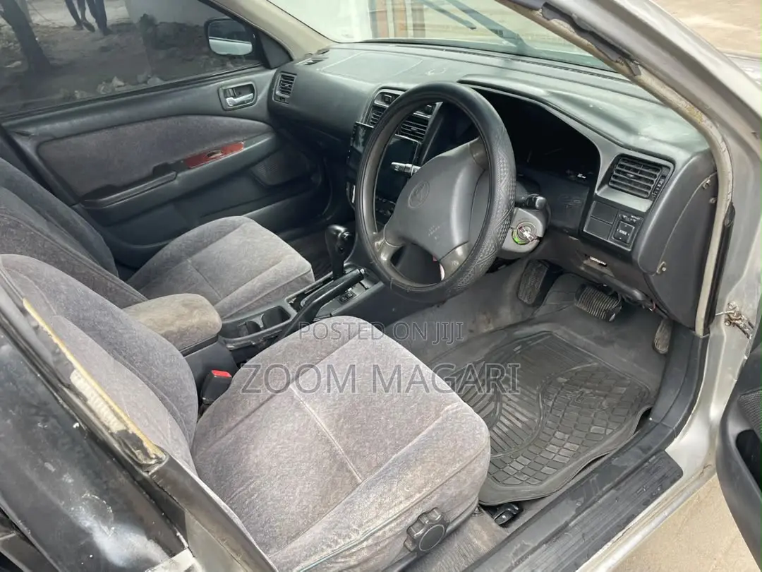 Toyota Carina 1998 Silver