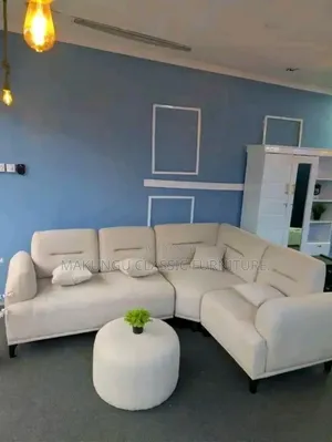 Sofa Ya Kisasa Ya L Yenye Seats Nne Ina Fibres Spring Godoro Imara