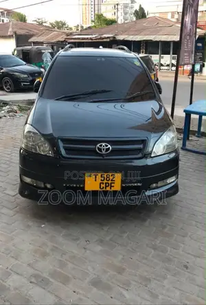 Toyota Ipsum 2003 Black