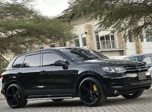 Volkswagen Touareg 2011 Black