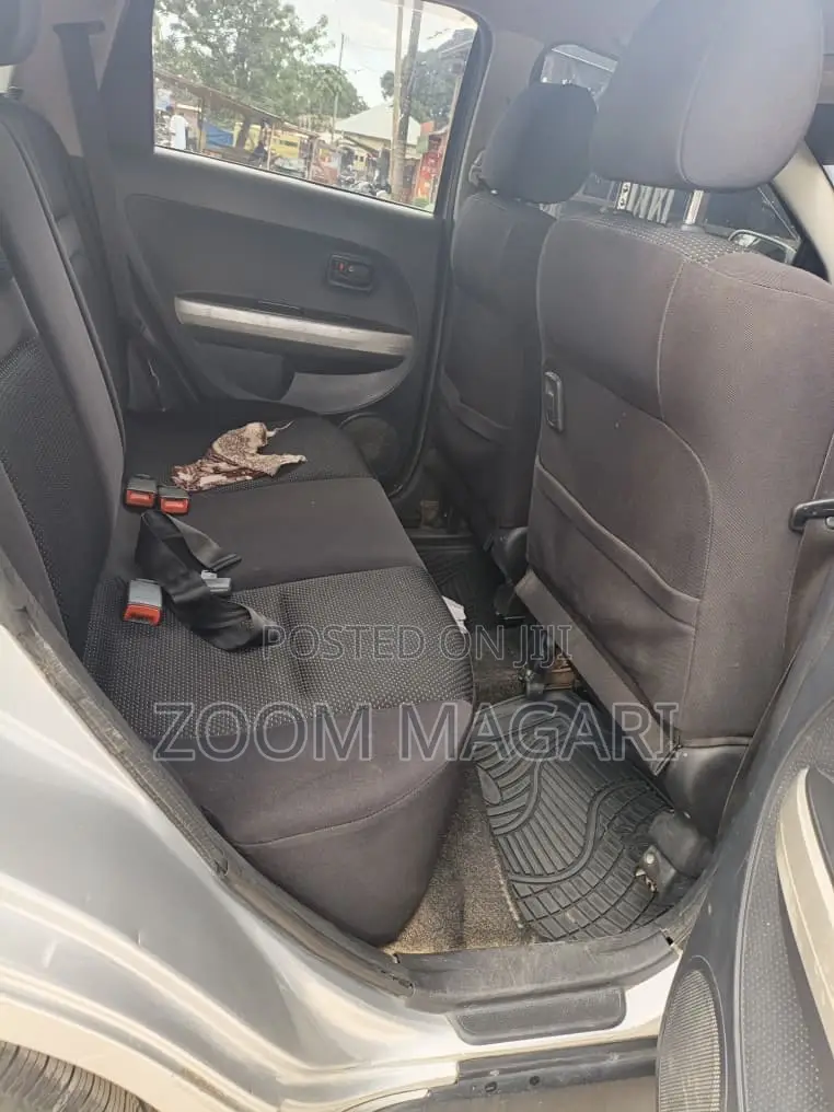 Toyota IST 2003 Silver