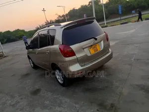 Toyota Corolla Spacio 2004 Gold