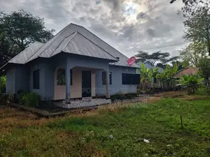3bdrm House in Maji ya Chai for sale