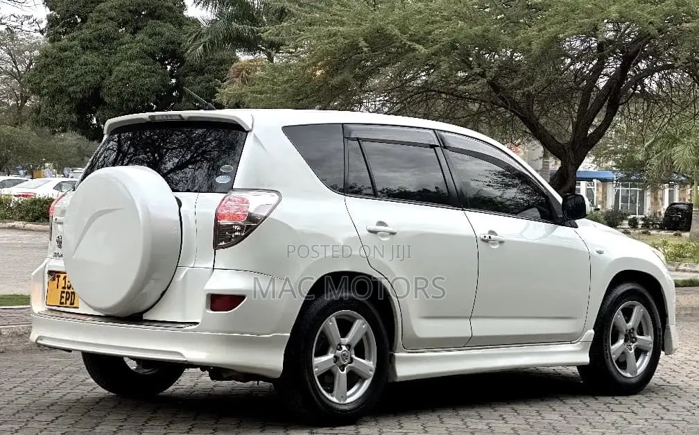 Toyota RAV4 2007 White