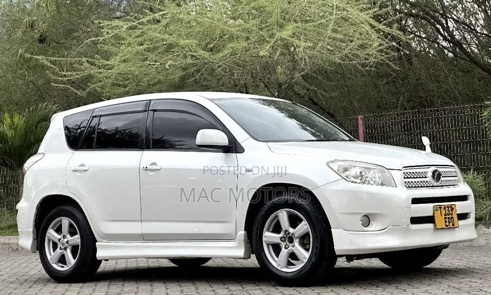 Toyota RAV4 2007 White