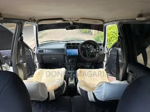 Toyota RAV4 1999 White