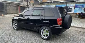 Toyota RAV4 2.0 2005 Black