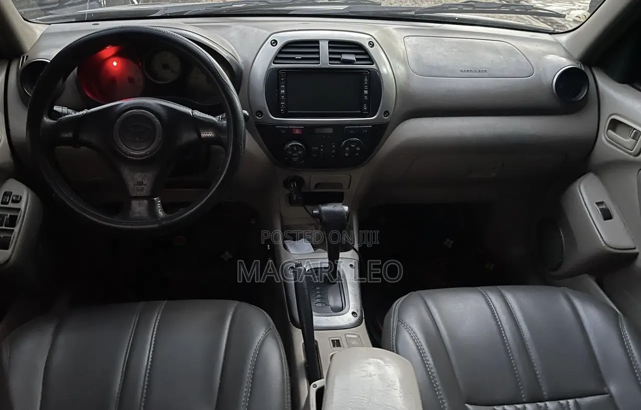 Toyota RAV4 2.0 2005 Black