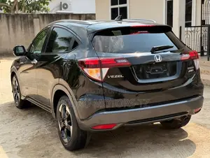 Honda Vezel 2015 Black