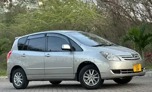 Toyota Corolla Spacio 2005 Silver