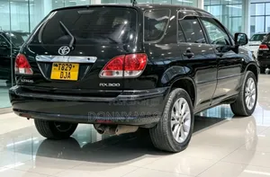 Toyota Harrier 2001 Black