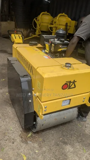 Double Drum Pedestrian Roller Diesel Engine