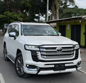 New Toyota Land Cruiser 2025 White