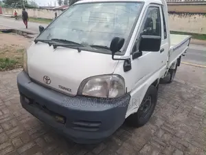 Toyota TownAce 1999 White