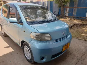 Toyota Porte 2008 Blue