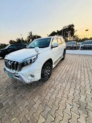 Toyota Land Cruiser Prado 2017 Pearl