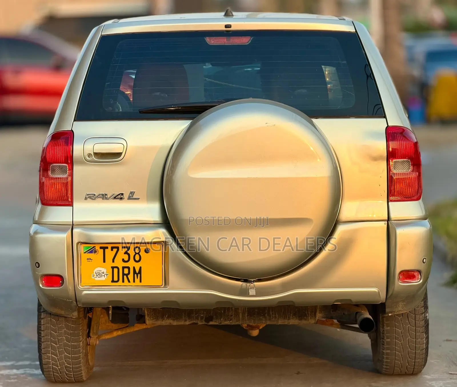 Toyota RAV4 2005 Gold