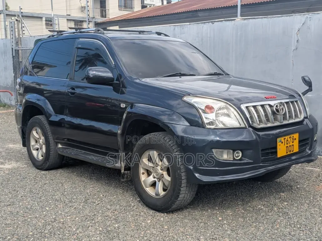 Toyota Land Cruiser Prado 2006 Black