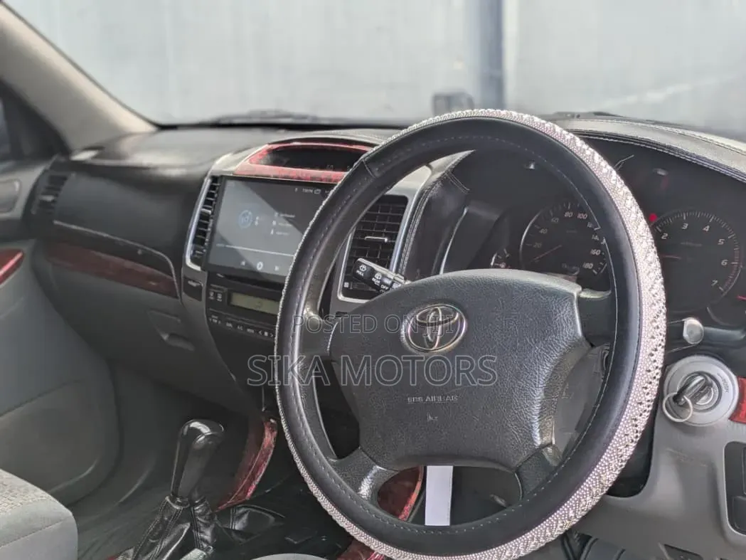 Toyota Land Cruiser Prado 2006 Black