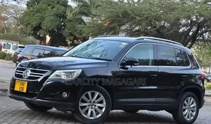Volkswagen Tiguan 2010 Black