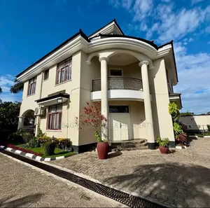Furnished 4bdrm House in Ada Estate for rent