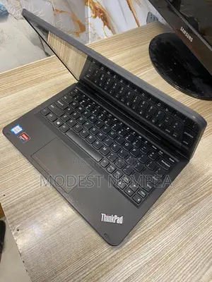 Laptop Lenovo ThinkPad 11e 8GB Intel Core M3 SSD 128GB