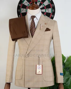 ​Men’s Luxury Double-Breasted Plaid Suit