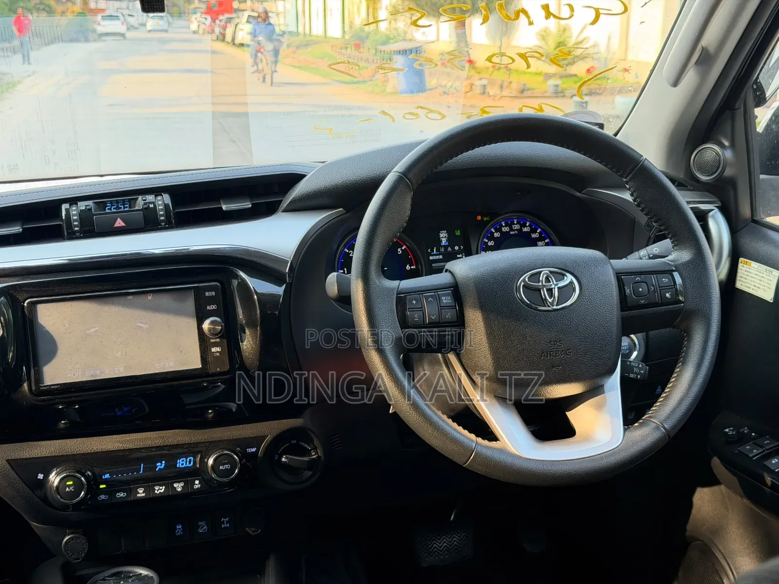 Toyota Hilux 2018 Black