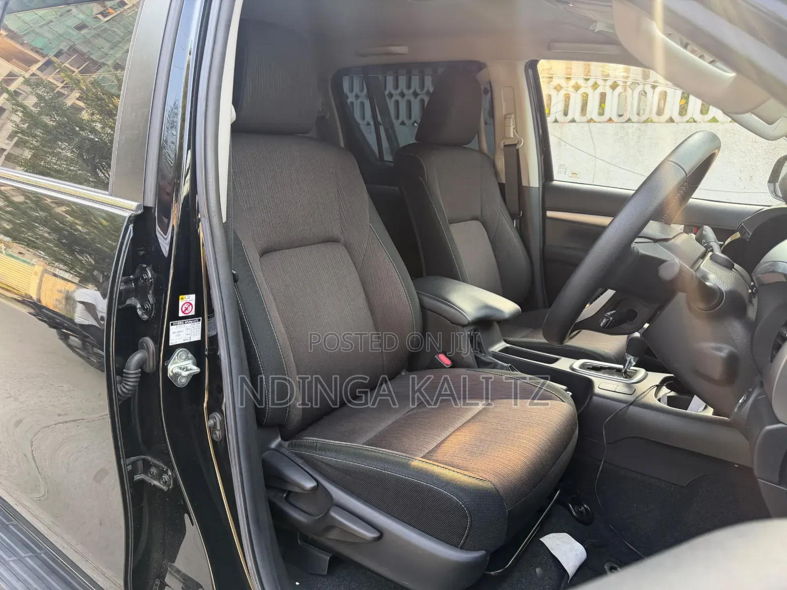 Toyota Hilux 2018 Black