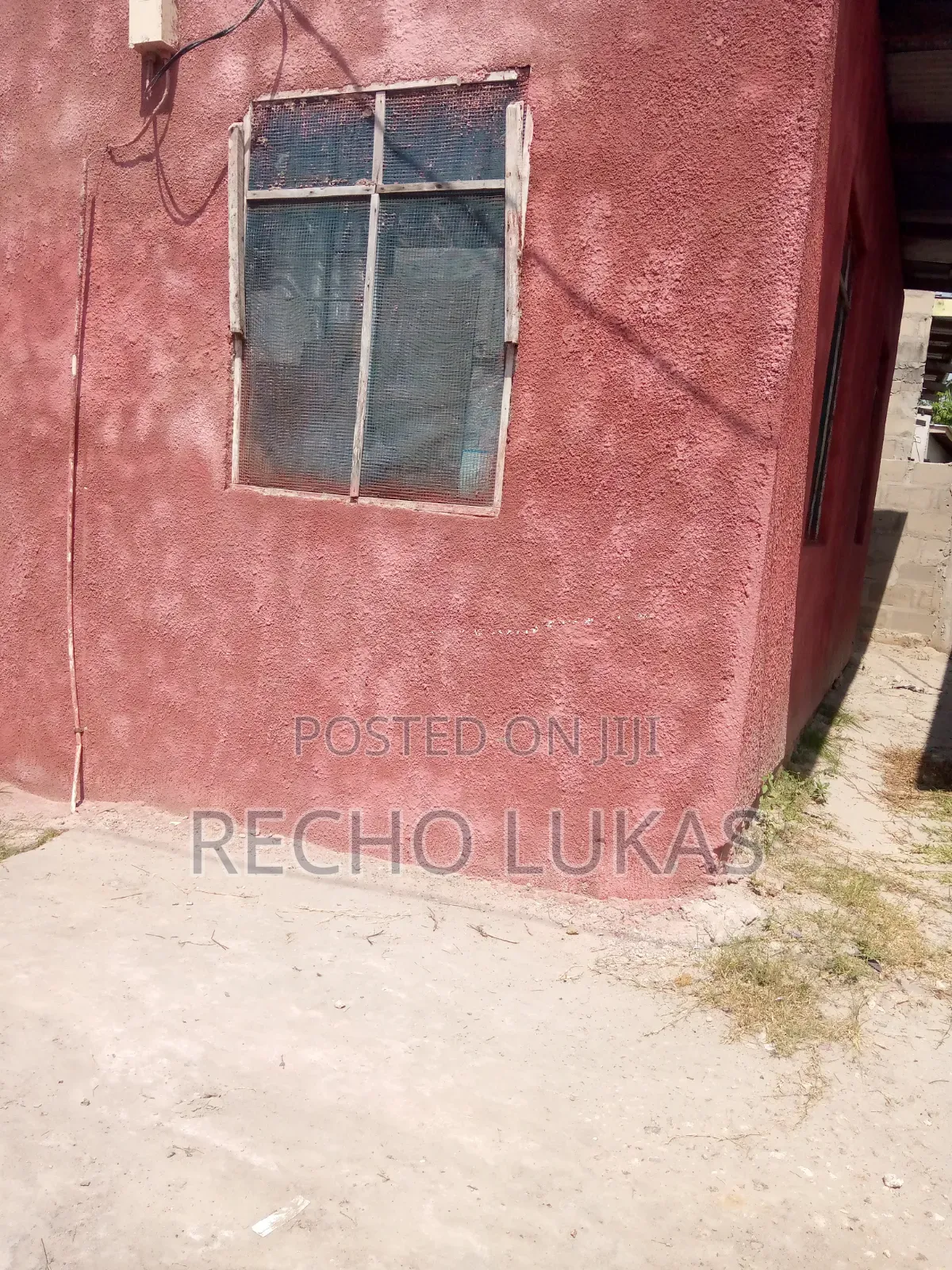 4bdrm House in Matembele, Kitunda for sale