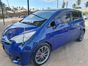 Toyota Ractis 2010 Blue