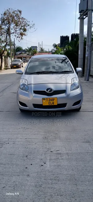 Toyota Vitz 2007 Purple