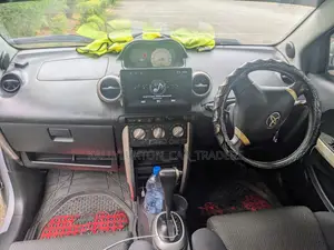 Toyota IST 2007 Silver