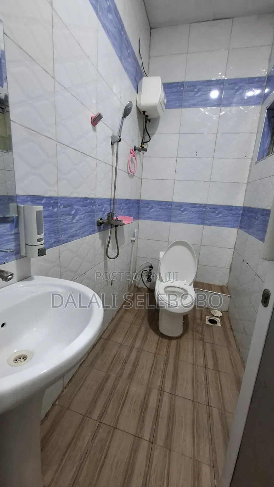 1bdrm Bungalow in Makumbusho Bus Stop, Kijitonyama for rent