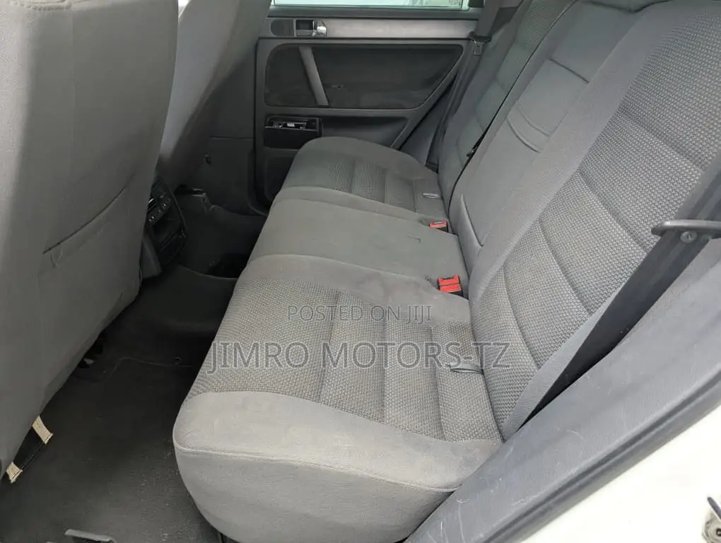 Volkswagen Touareg 2009 White