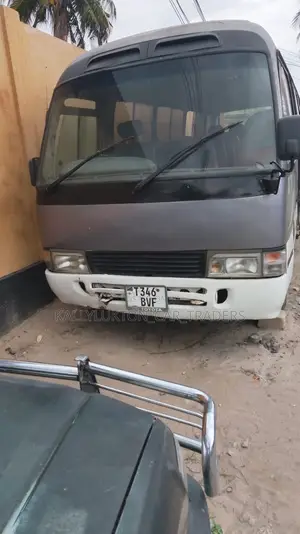 Toyota Coaster 2004