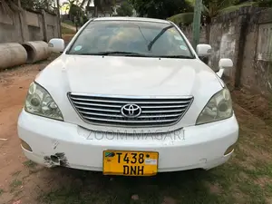 Toyota Harrier 2004 Pearl