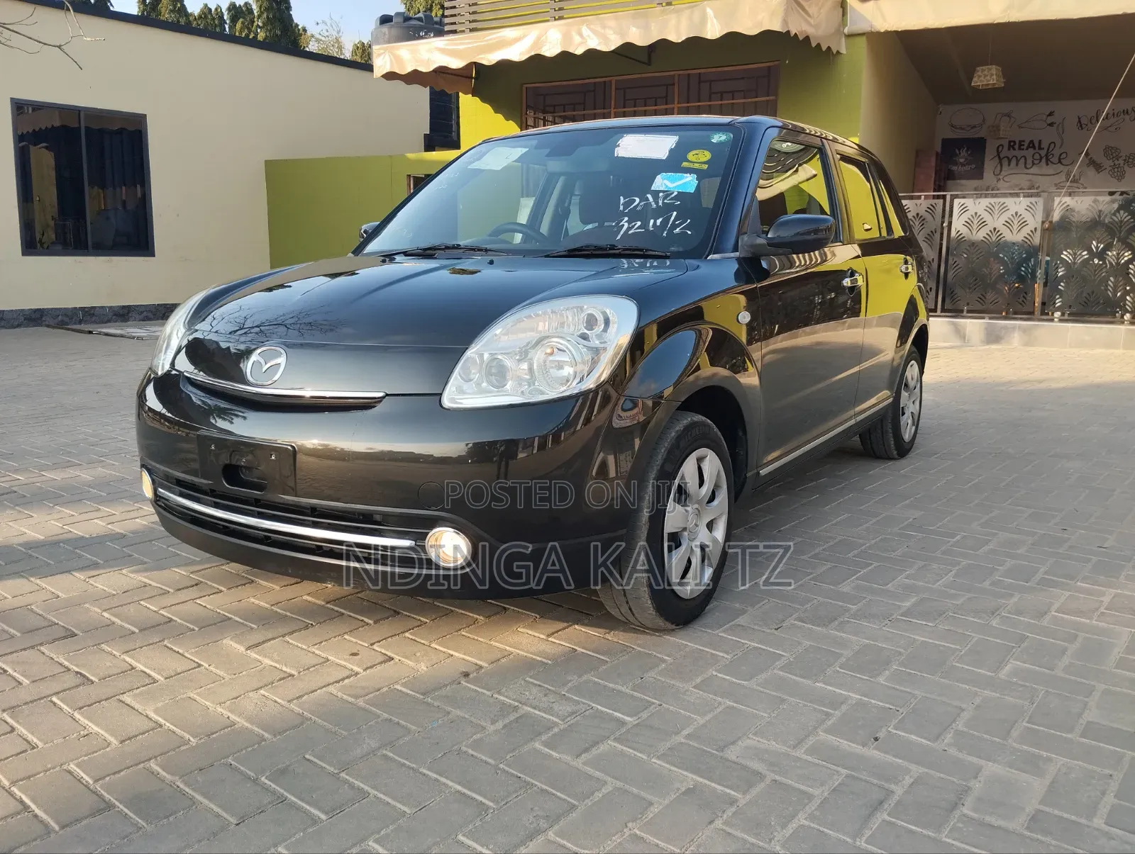 Mazda Verisa 2009 Black