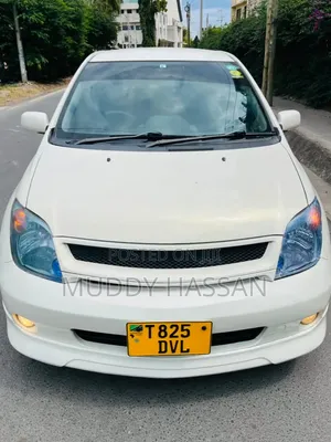 Toyota IST 2004 White