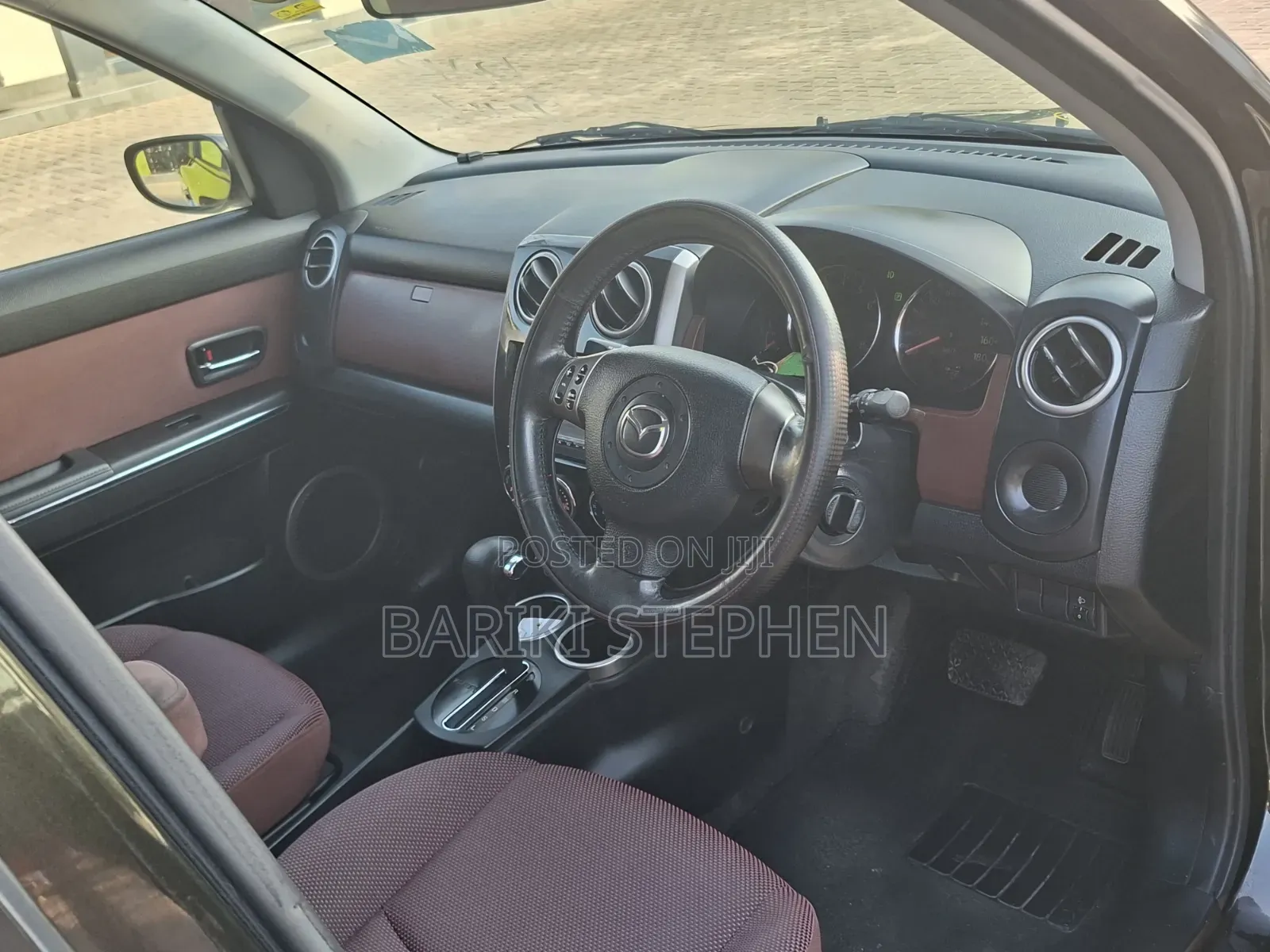 Mazda Verisa 2009 Black