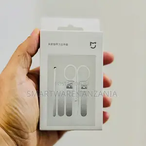 Xiaomi Nail Care Set With Scissors, Nail Clippers, Tweezers, 5-Piece
