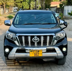 Toyota Land Cruiser Prado 2014 Black