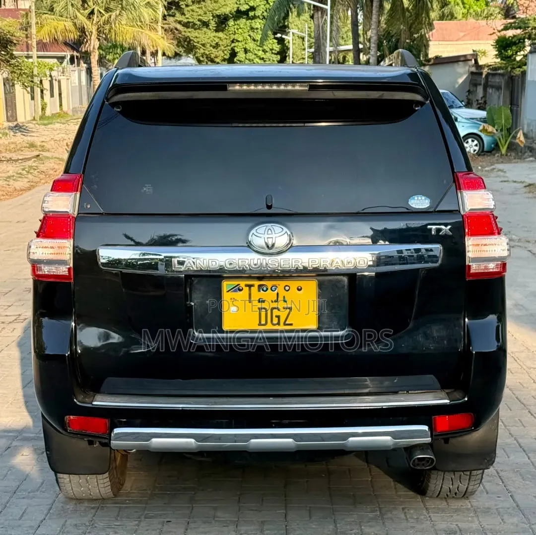 Toyota Land Cruiser Prado 2014 Black
